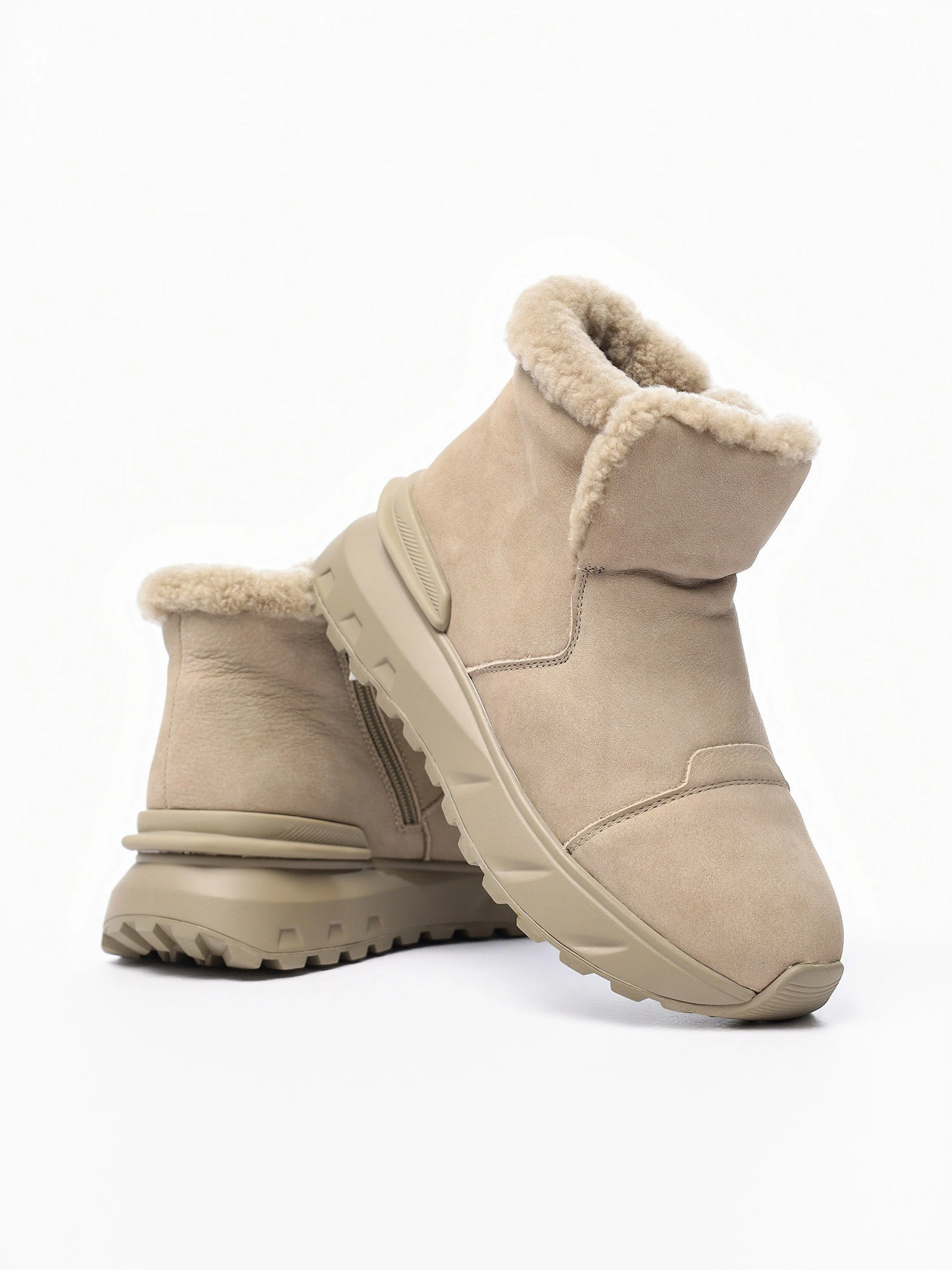 Ботинки цвета хаки на рельефной подошве